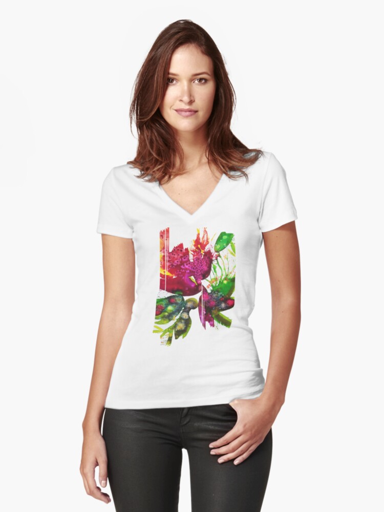 Aperçu 1 sur 3. T-shirt moulant col V avec l'œuvre Eclosion 158 créée et vendue par ElioraBousquet.