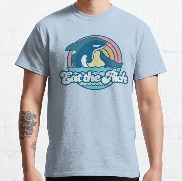 Vista previa del artículo con la obra «Las orcas se comen a los ricos», diseñado y vendido por remerasnerdas.