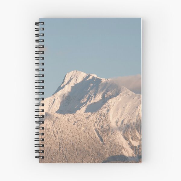Artikelvorschau, Mt. Cheam im Fraser Valley, Chilliwack, Britisch-Kolumbien. entworfen und verkauft von Rick Nicholas.