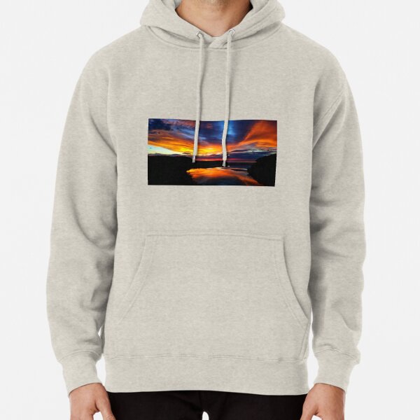 Sunrise at Coles bay Tasmania Pullover Hoodie