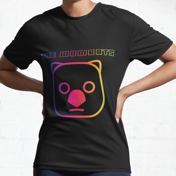 Vista previa del artículo con la obra «Ropa y accesorios con el logotipo del arcoíris de The Wombats», diseñado y vendido por Indiesigns.