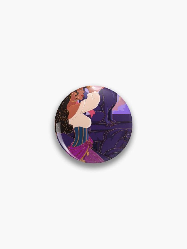 Top Esmeralda profile pin