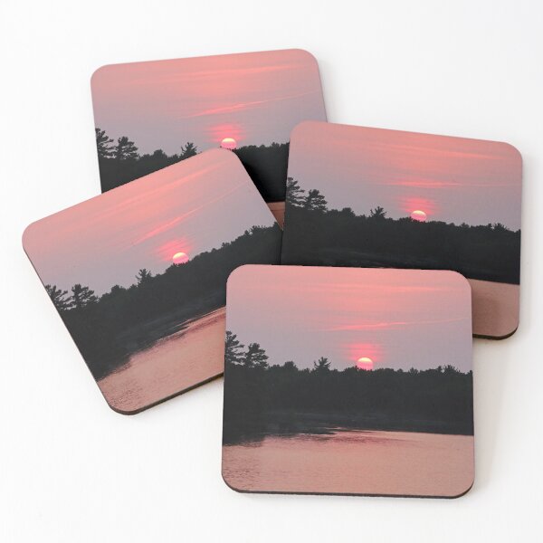 Aperçu de l'œuvre Pointe Au Baril Sunset V créée et vendue par Deb Oppermann.