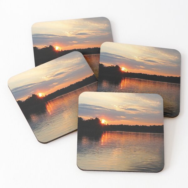Aperçu de l'œuvre Pointe Au Baril Sunset VIII créée et vendue par Deb Oppermann.