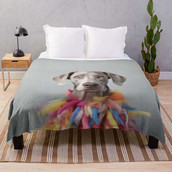 Artikelvorschau, Weimaraner mit buntem Outfit - Schöne Hunde Kunst entworfen und verkauft von DigitalArties.