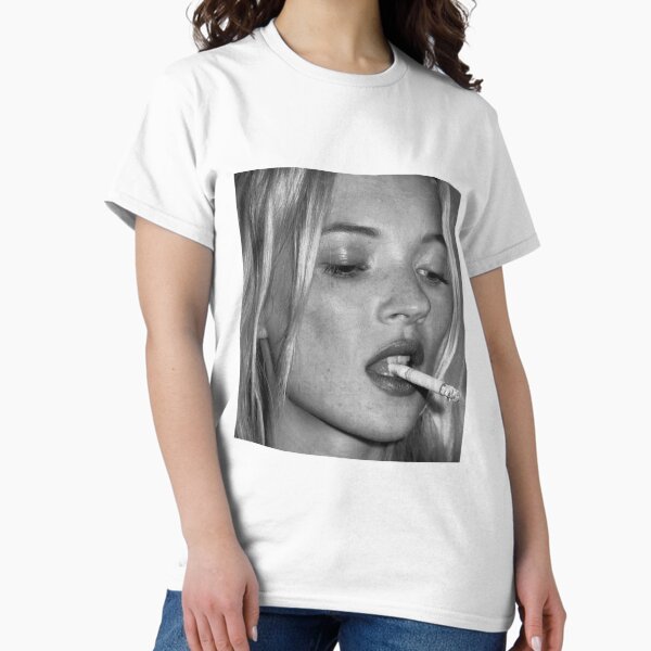 Aperçu de l'œuvre Portrait de Kate Moss en train de fumer créée et vendue par garrydermont.