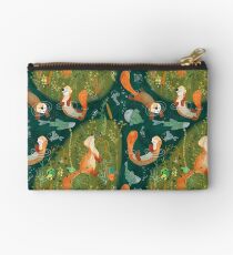Muster 74 - Spielerische Otter am Fluss Studio Clutch