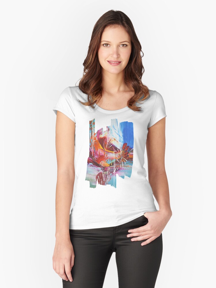 Aperçu 1 sur 3. T-shirt échancré avec l'œuvre L'effet mer 3 créée et vendue par ElioraBousquet.
