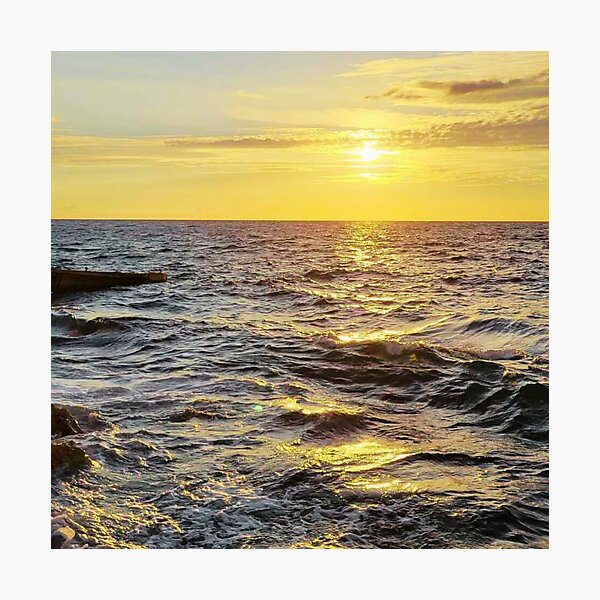 Aperçu de l'œuvre Soleil de bronze sur la mer créée et vendue par Cedex.