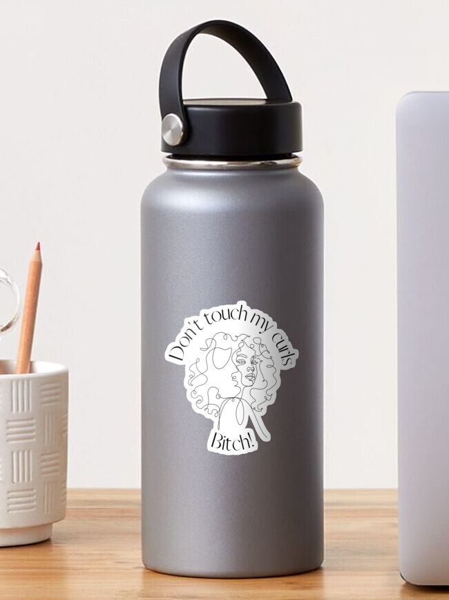 Aperçu 1 sur 3. Sticker avec l'œuvre Cheveux bouclés créée et vendue par thesighshop.