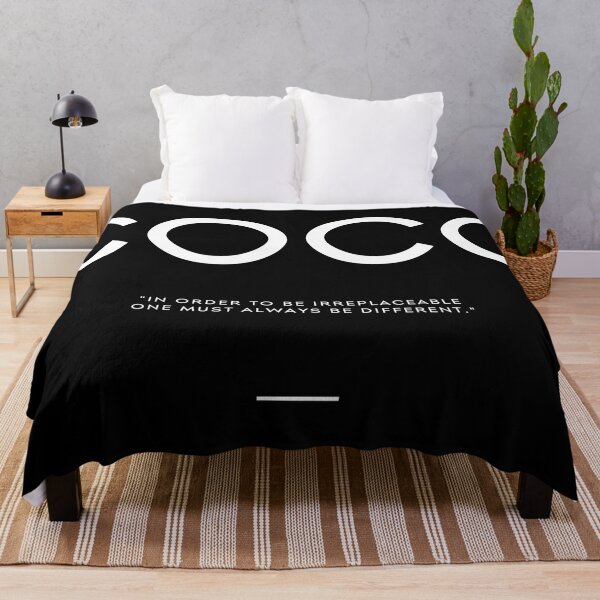 Chanel Bedding Set Black Line And White Background