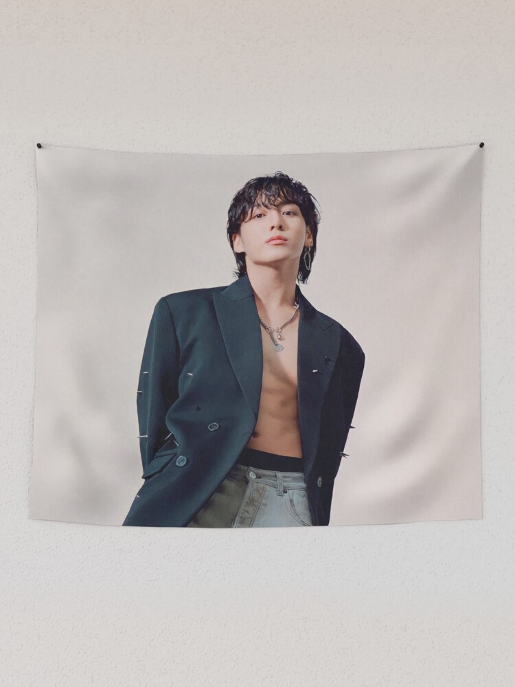 ur,tapestry_flatlay_dorm_small