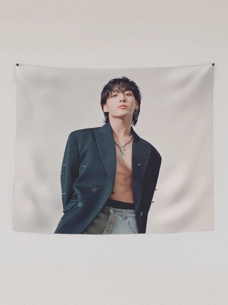 ur,tapestry_flatlay_dorm_small