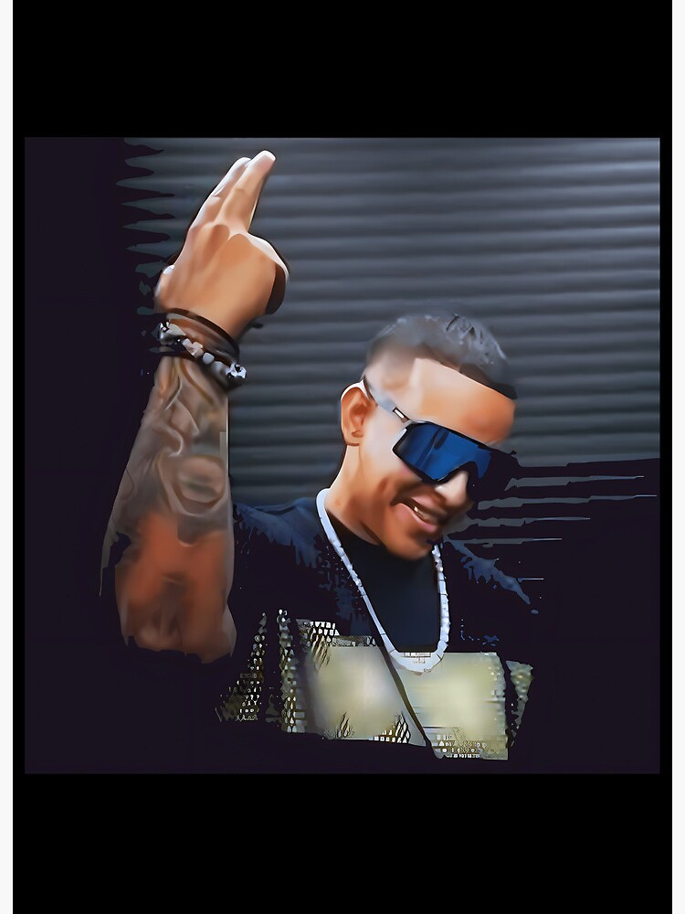 Remera Daddy Yankee Pose Arte Sonrisa Traje Rojo Algodon Pre | MercadoLibre