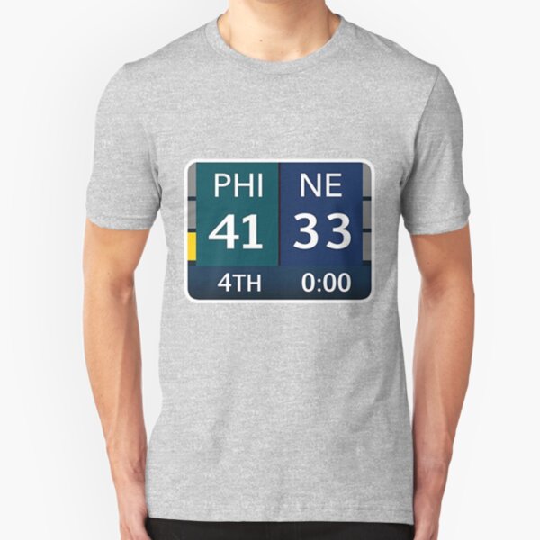 EAGLES SUPER BOWL CHAMPS (Scoreboard- 41-33) Slim Fit T-Shirt