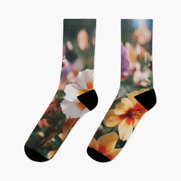 Item preview, Flores lindas e coloridas no jardim  designed and sold by Polistchuk.