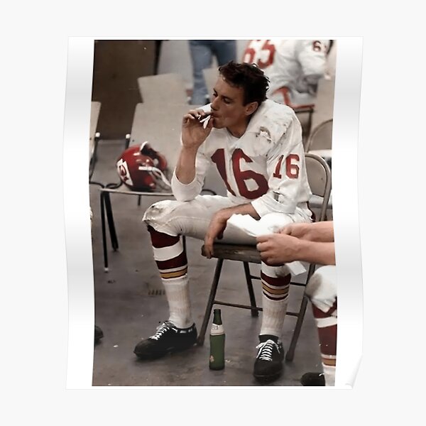 Photo of Chiefs QB Len Dawson Smoking Cigarette During Halftime of