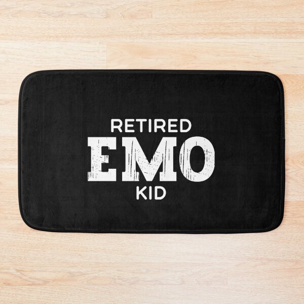 Aperçu de l'œuvre Retraité Emo Kid Sarcastique Goth Humour Drôle Alternative Esthétique créée et vendue par SharpThreadZ.