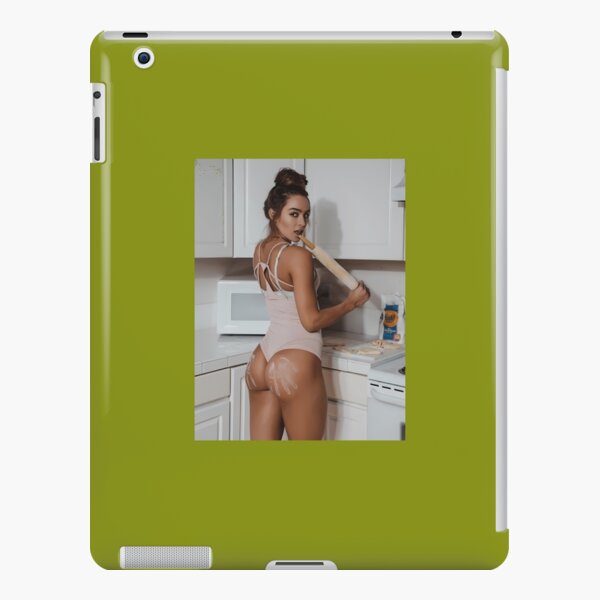 Sommer Ray - #1 Fan iPad Case & Skin for Sale by Rybariuns