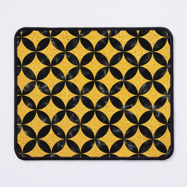 Artikelvorschau, Geometric Circle Pattern 02 - Golden entworfen und verkauft von Studio Grafiikka.