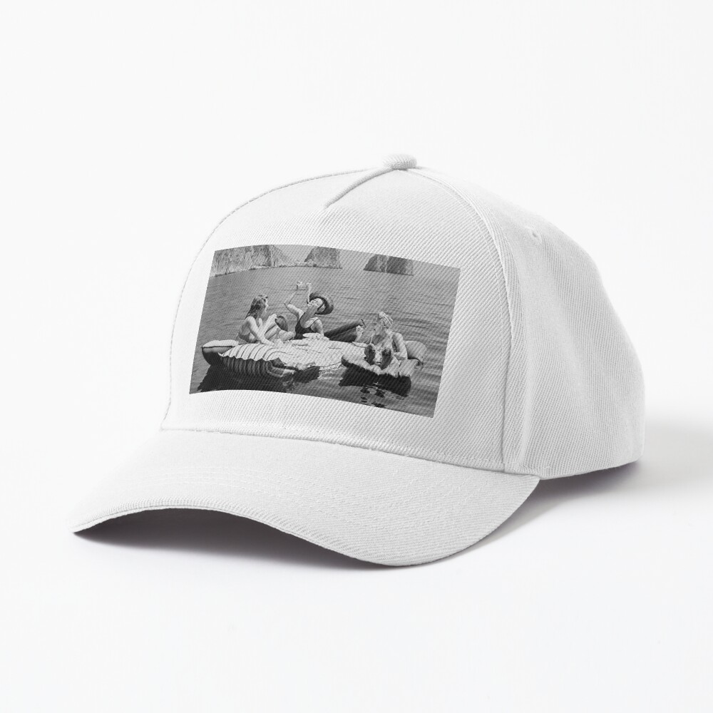 Aperçu de l'œuvre Casquette de baseball créée et vendue par eishergarnet.