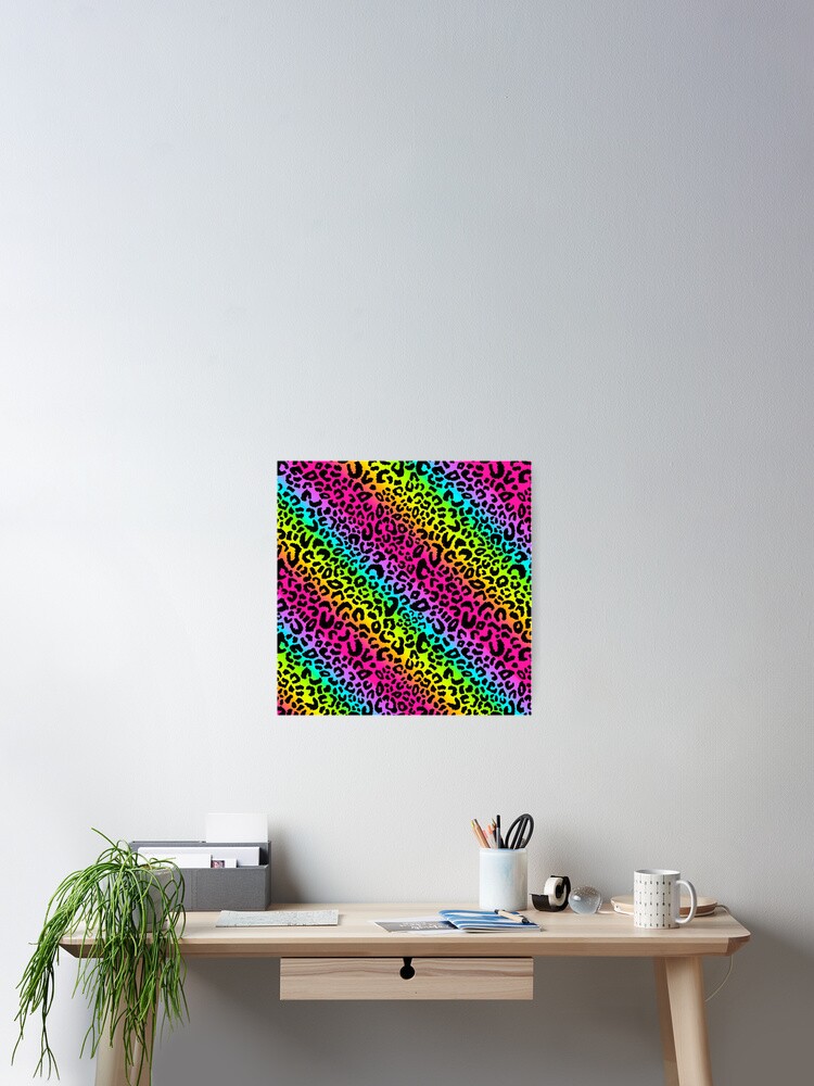 Aperçu 2 sur 3. Poster avec l'œuvre Colofrul Rainbow Leopard créée et vendue par Liceria.