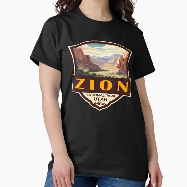 Vista previa del artículo con la obra «Insignia retro con ilustración del Parque Nacional Zion», diseñado y vendido por KrisSidDesigns.