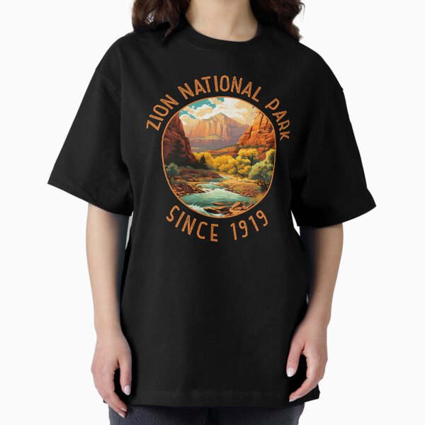 Vista previa del artículo con la obra «Círculo desgastado retro del Parque Nacional Zion», diseñado y vendido por KrisSidDesigns.