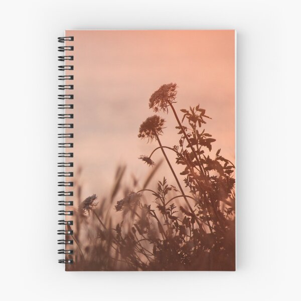 Aperçu de l'œuvre Silhouette florale créée et vendue par HRShepherd.