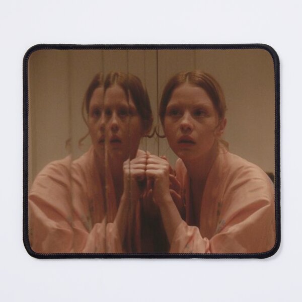Aperçu de l'œuvre Mia Goth dans Suspiria (2018) créée et vendue par azaragoza25.