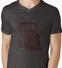 retro camera Men's V-Neck T-Shirt