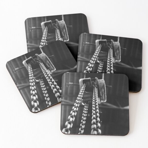 Artikelvorschau, Monochrome Ketten entworfen und verkauft von October Angel Design's.