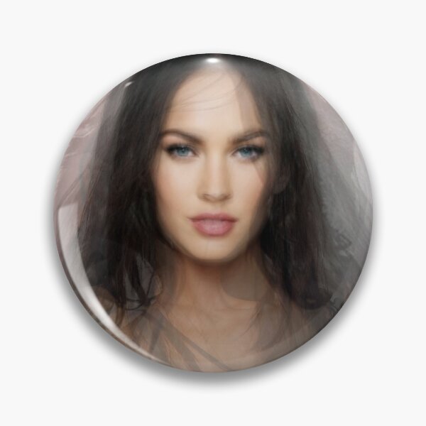 Artikelvorschau, Megan Fox-Porträt-Overlay entworfen und verkauft von Steven Socha.