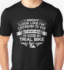 Camiseta unisex En mi cabeza estoy montando mi bicicleta de prueba