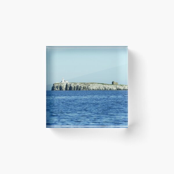 Artikelvorschau, Inner Farne Island mit Leuchtturm entworfen und verkauft von MartinPhotos.