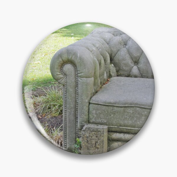 Artikelvorschau, Sesselliteraturskulptur, Rugby, Warwickshire entworfen und verkauft von lezvee.