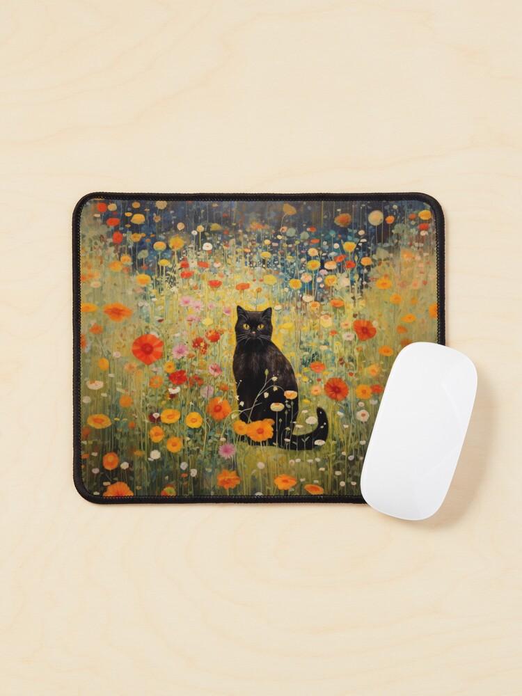 Aperçu 1 sur 5. Tapis de souris avec l'œuvre Chat de jardin de style Gustav Klimt créée et vendue par izzy2wonderland.