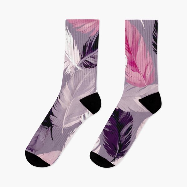 Artikelvorschau, Feathers - Eggplant, blush, gray, silver, black 3 entworfen und verkauft von Highlandkings.