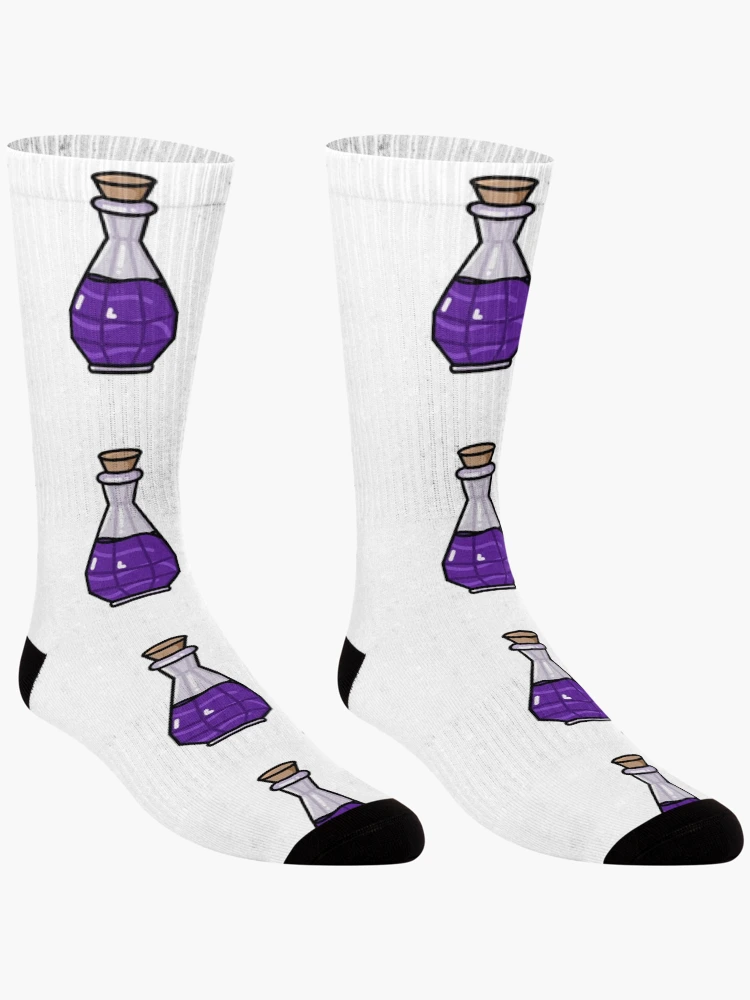 Aperçu 3 sur 5. Chaussettes avec l'œuvre Potion créée et vendue par Reeseworks.
