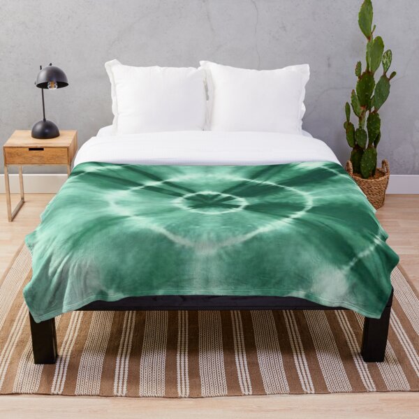 Artikelvorschau, Tie-Dye-Druck grün entworfen und verkauft von MadmyrtleDesign.