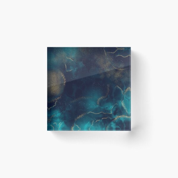 Aperçu de l'œuvre Blue Gold Alcohol Ink Art Deep Blue Sea créée et vendue par NdesignTrend.