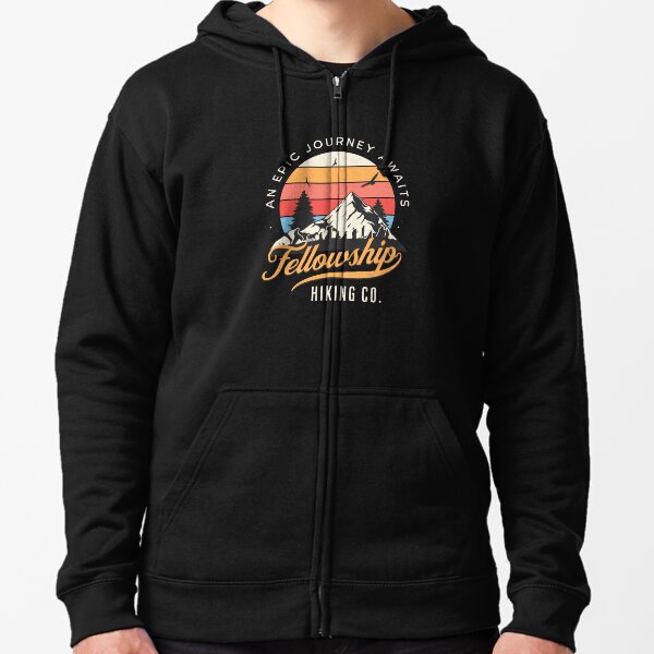 Vista previa del artículo con la obra «Fellowship Hiking Co - An Epic Journey Awaits - Negro - Fantasía», diseñado y vendido por Fenay Designs.