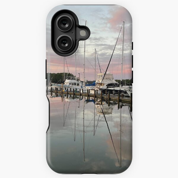 Aperçu de l'œuvre Coucher de soleil sur la marina créée et vendue par TinyDinoDesigns.
