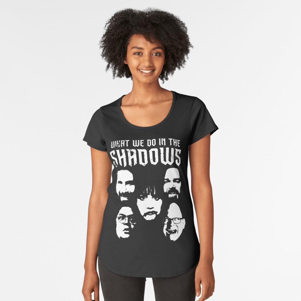 Aperçu de l'œuvre T-shirt premium échancré créée et vendue par SOOG.