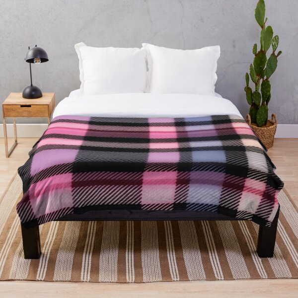 Artikelvorschau, Pink and Black Plaid multi-color pattern entworfen und verkauft von OurLittleSecret.