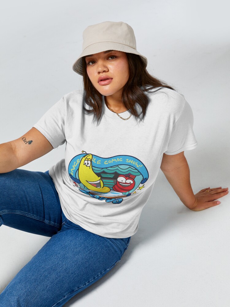 Discover Larva the comic show Classic T-Shirt