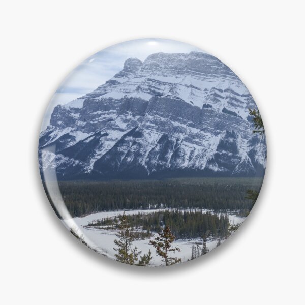Artikelvorschau, Hoodoos und Snowy Tunnel Mountain, Alberta entworfen und verkauft von rawshutterbug.