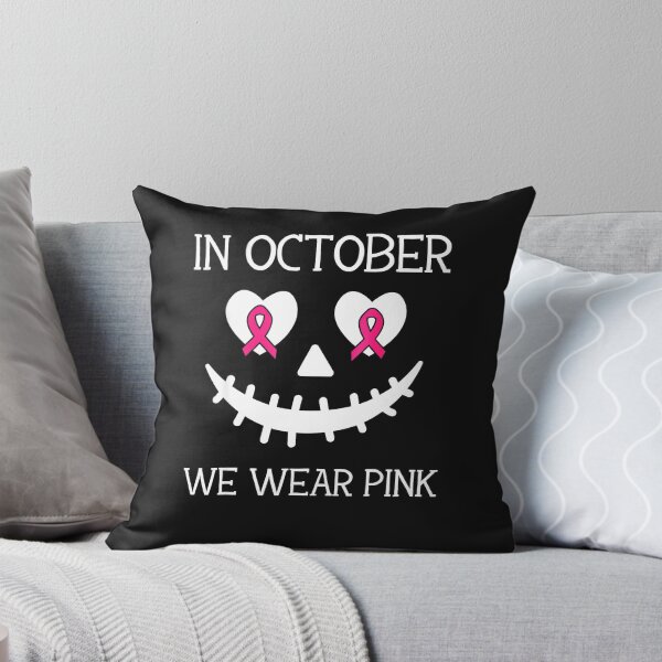 Aperçu de l'œuvre Halloween Face We Wear Pink Breast Cancer créée et vendue par mainana78.