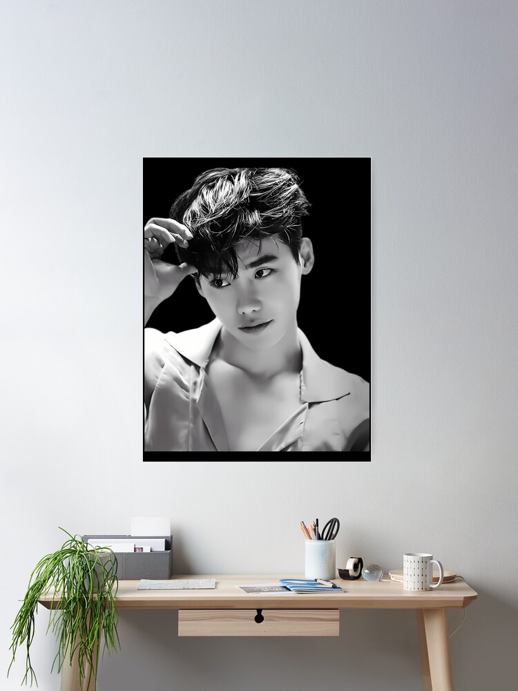 Lee Jong Suk - V6