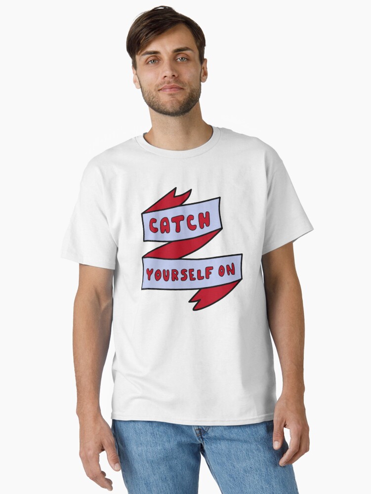Imagen 1 de 7, Camiseta clásica con la obra las chicas derry se atrapan, diseñada y vendida por cottrell-ceola.